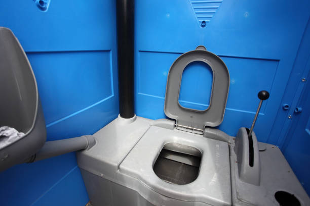 Portable Toilet Options We Offer in Red Boiling Springs, TN