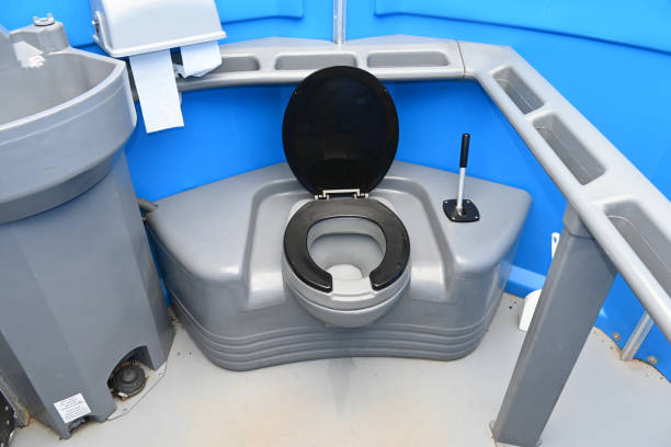 Best Portable restroom trailer rental  in Red Boiling Springs, TN